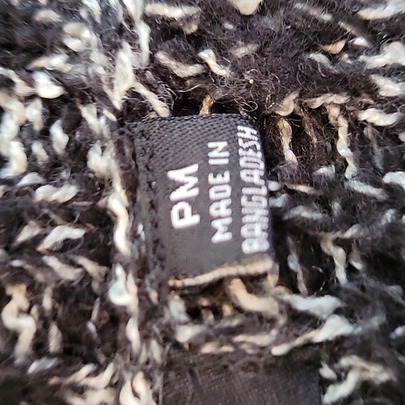 Notations medium petite black & white sweater - Picture 4 of 6